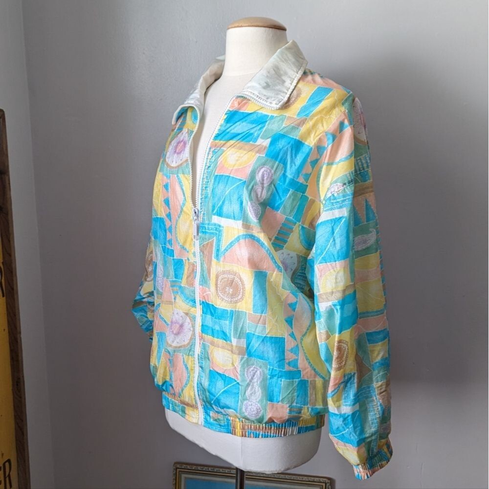 Vintage pastel all-over patterned flower windbreaker Size L